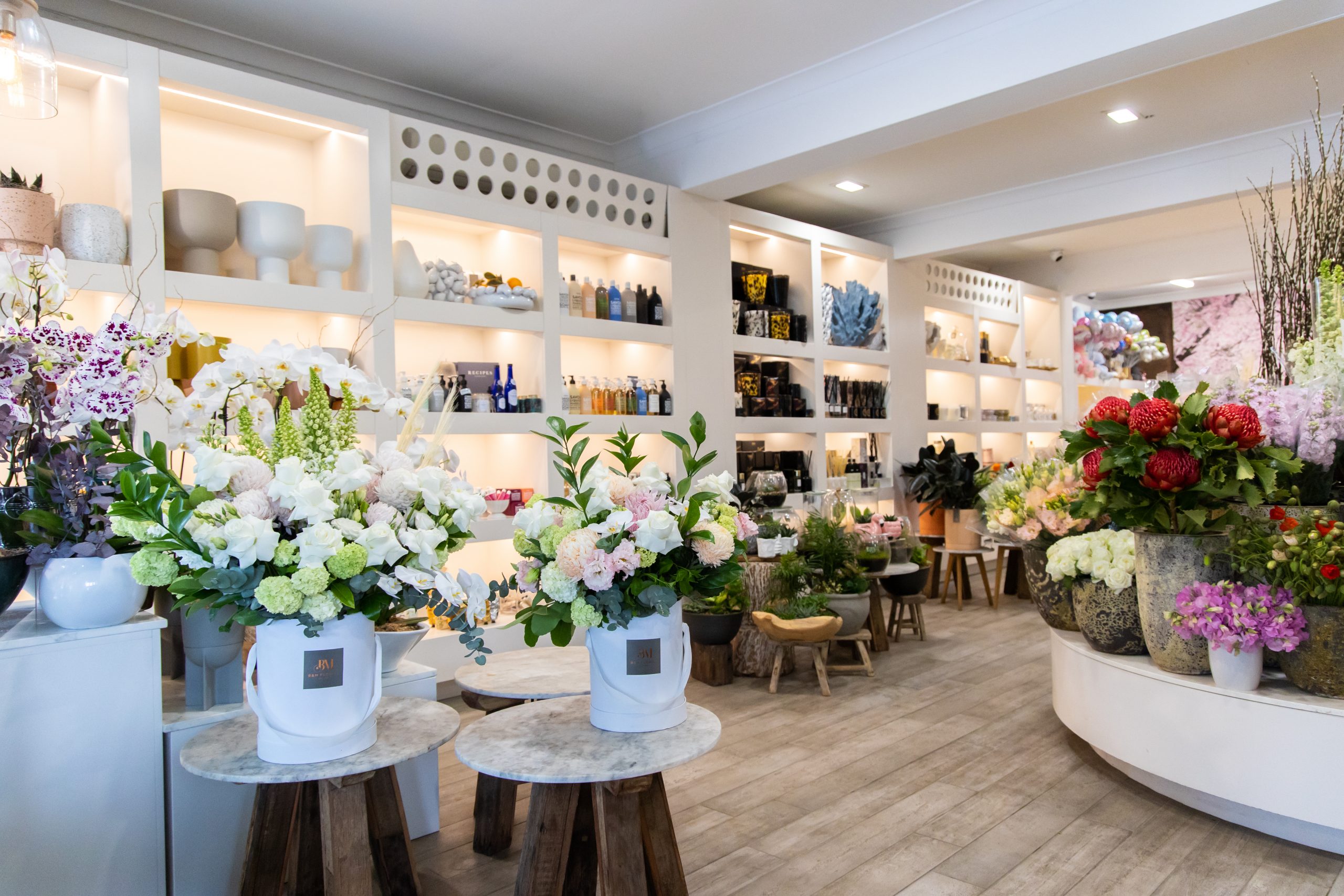 Buy Flowers From The Best Sydney Florist Online - B & M Florist