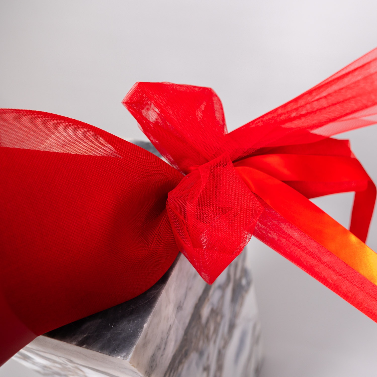 Valentine's Day Flowers - 6 Red Rose Bouquet - Image 7