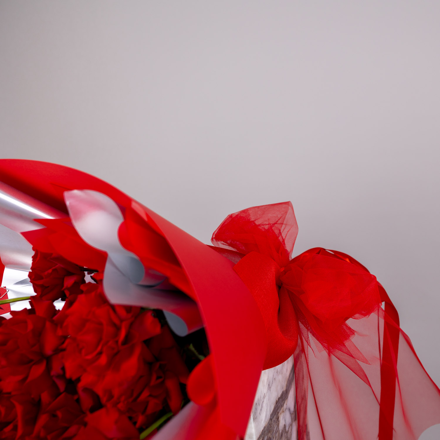 Valentine's Day Flowers - 12 Reflexed Red Rose Bouquet | Online Exclusive - Image 7